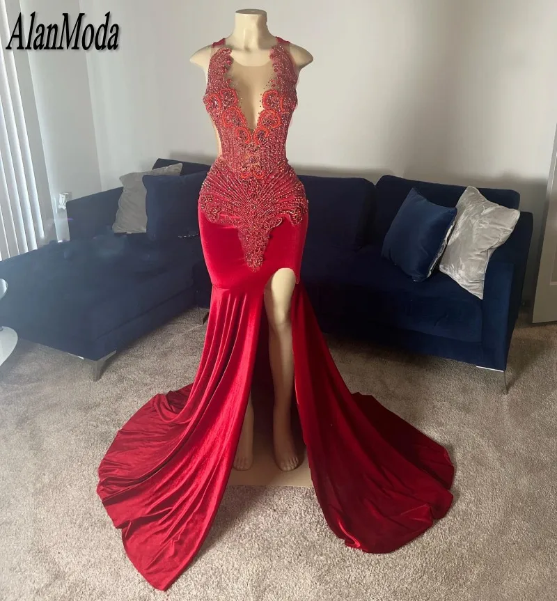 Sexy Červené Drahokamu Prom Šaty Pre Black Dievčatá 2024 Úplnej Krku Luxury Diamond Party Šaty Večerné Nosenie Zamatové Šaty De Soirée